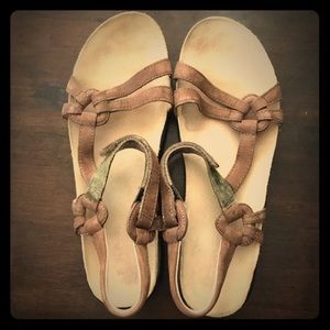 Teva sandals size 11 women’s